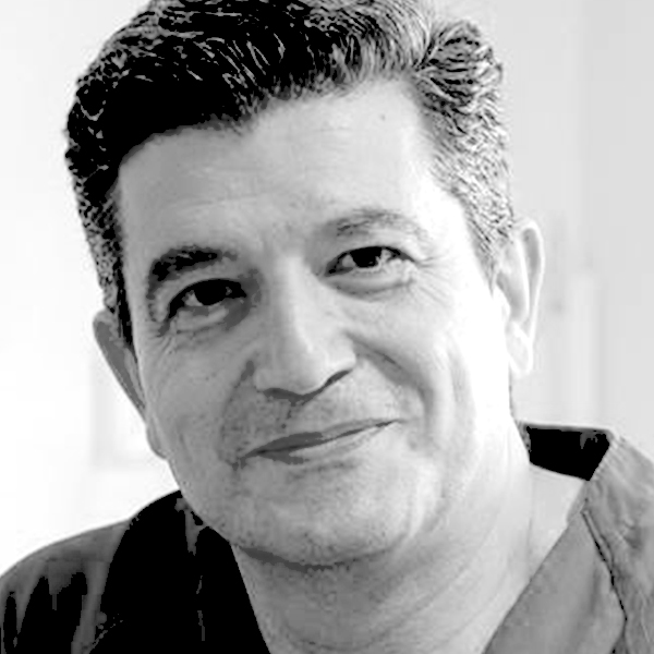 Dr. Fernando Muñoz